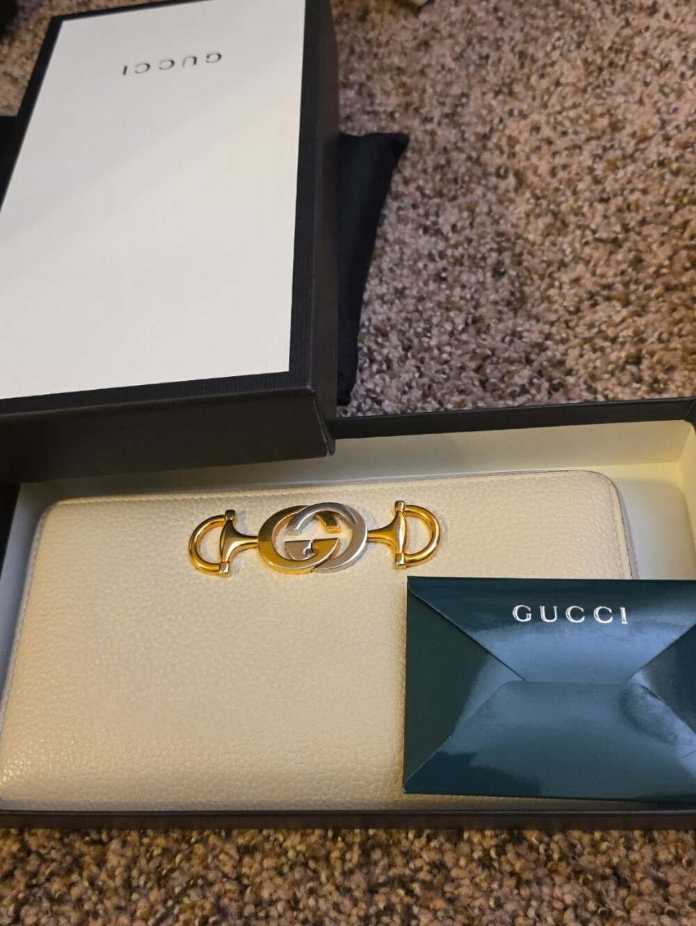 Gucci Ivory Leather Continental Wallet with Gold/ Silver Double G Hardware/ Pris - Picture 1 of 3